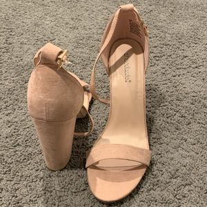 Shoe Dazzle suede heels NWOB